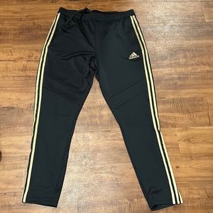 Adidas Tiro pant.